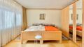 Schlafzimmer OG