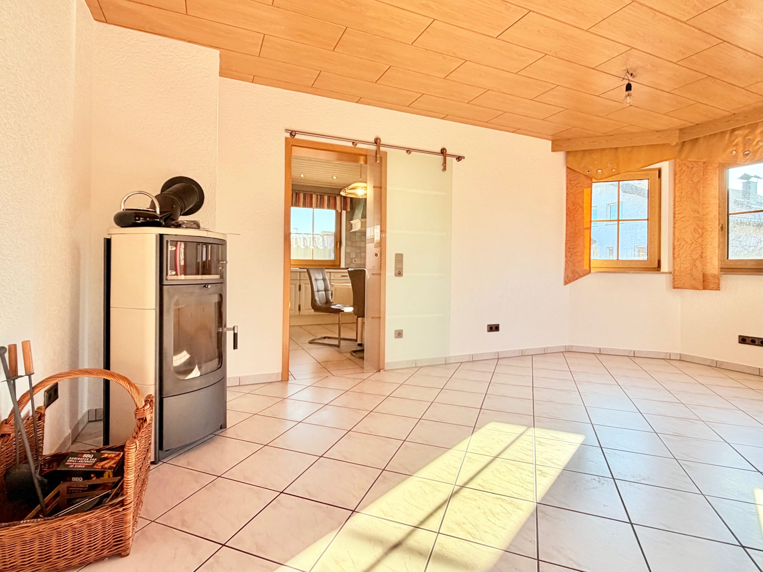 Wohnzimmer EG mit Holzofen